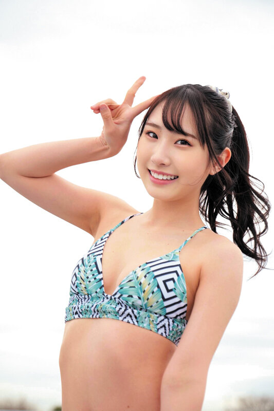 「足/脚」 真夏の素人水着ギャル祭り！素股オイルマッサージでカチカチち...