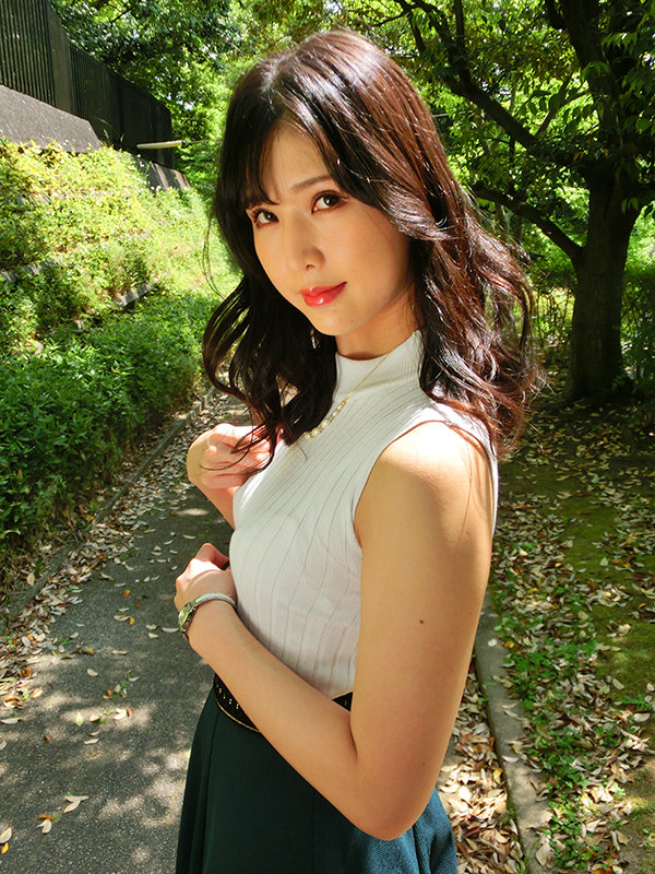 「足/脚」 精液自慰婦人の潮吹き美脚交尾 水河真帆 『FANZA』