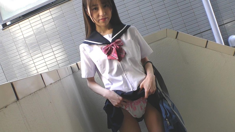 「足/脚」 円女交際 中出しoK18歳 AカップスレンダードM娘 純真...