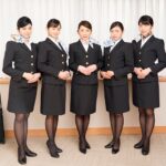 「足/脚」 フライト帰りのキャビンアテンダントさんたちに突撃交渉！40歳過ぎても未だに童貞のおじさんと人生初の王様ゲームしてみませんか？誰もが見惚れてしまうほどの黒パンストに包まれた美脚を独り占めでハメまくり！！中出し放題！！念願のハーレム筆おろし大乱交 『FANZA』