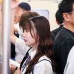 「足/脚」 通学中の田舎J〇に強●ビッグバンローター！2 何度絶頂しても止まらない激震波動にガニ股痙攣失禁！失禁汁アクメ電車は今日も通常運行してるけど？ 『FANZA』