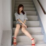 「足/脚」 すらり脚のデニスカぱんちら 『FANZA』