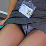 「足/脚」 美脚な後輩女子が歩いてても座ってても妖しく光る黒パンストの魅力から目が離せない 水端あさみ 『FANZA』