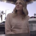 「足/脚」 ロスでナンパした女優の卵が身長170cm以上で美脚と肉厚美尻ひっさげて中年おやじと生ハメSEXのAV出演 シャーロット（23歳） 『FANZA』