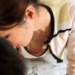 「足/脚」 無人オフィスでSEXにふける職女たち12人5時間 『FANZA』