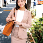 「足/脚」 忙しい外回り業務で湿った黒パンスト美脚OLが「賞金100万円！！固定ディルドピストンゲーム！！」少しずつサイズが大きくなっていくクソエロ障害物レースお漏らし爆イキアクメ！制限時間内にゴールできなかったら即デカチン生刺し中出し罰ゲーム！ゆうな りな 『FANZA』