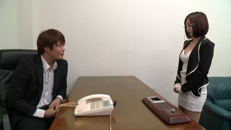 「足/脚」 軟体おもらし秘書 きみと歩実 『FANZA』