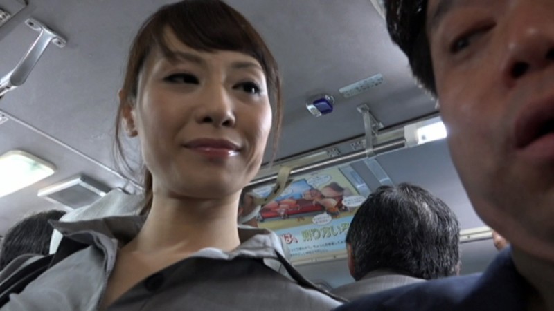 「足/脚」 僕を誘惑する長身軟体痴女OL 地元の小さな不動産屋で見つけ...