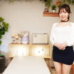 「足/脚」 マッサージサロンの店員が、なんと友人の妻だった。友人には悪いと思いながらも、挿入してしまった。一度食いついたら放してくれない彼女だった。横峯めぐ 『FANZA』