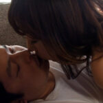 「足/脚」 お母さんも女なの！エッチがしたくてたまらない時は股間が疼き肉棒をまさぐる。濃厚熟女の騎乗位FUCK！ 『FANZA』