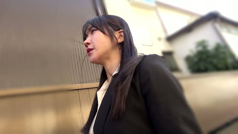 「足/脚」 【4K】単身赴任男を際どい水着で寝取りました… 依本しおり...