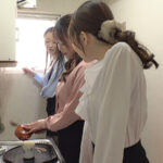 「足/脚」 パンストマニアな老害じじい社長の性処理係にさせられた美脚OL 『FANZA』