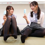 『フェチ』 黒タイツ女子○校生脚ロック逆3P 「DUGA」