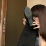 『フェチ』 お姉様同士ムレムレブーツを脱いだパンスト足指舐めレズ 「DUGA」