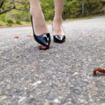 『フェチ』 めいちゃんのエナメルヒールでザリガニCRUSH 「DUGA」