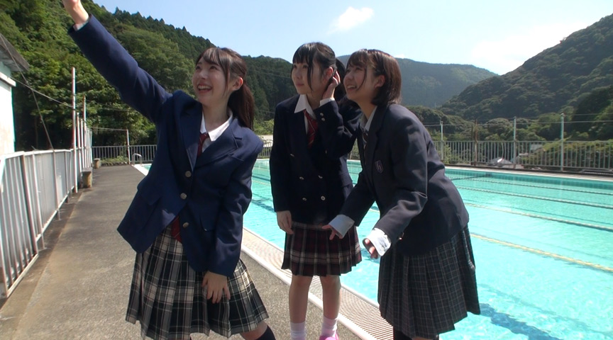 『フェチ』 3人の女子と母校訪問 「DUGA」