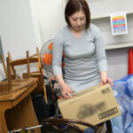 『フェチ』 パンツが丸見え状態の奥さんと2人きり！ さわさん 「DUGA」