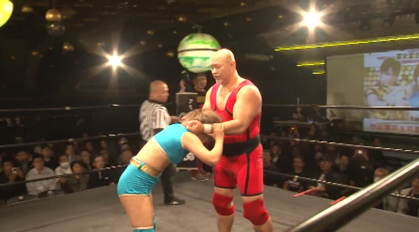 『フェチ』 小向美奈子大阪初見山！なにわ大花びら大回転！ 「DUGA」