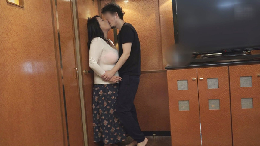 『フェチ』 逸材、見っけた。しずえと香織 ※爆乳豊満熟女編 「DUGA...