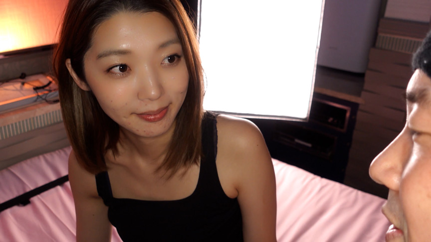 『フェチ』 お姉さんの口臭や唾液を嗅ぎたい変態を募集w香苗レノン 「D...