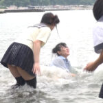 『フェチ』 夏服のままでも気にせずに 「DUGA」