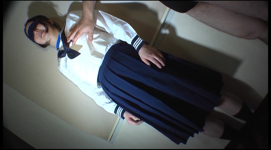 『フェチ』 人妻ブルセラ「学生時代の制服や体操着を着て見せて」 「DU...