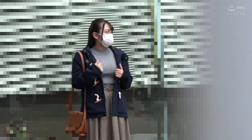 『フェチ』 地味メガネ童顔はアンバランスな爆乳むっつり女子。 「DUG...