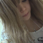 『フェチ』 ねっちょり唾をちんぼにぺっと吐きまくる唾手こきギャル 「DUGA」