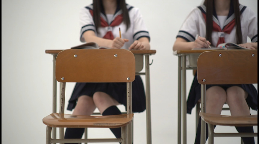 『フェチ』 セーラー服とハイソックス 「DUGA」