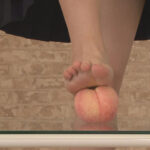 『フェチ』 熟れた桃を念入りに踏み潰すJK 「DUGA」