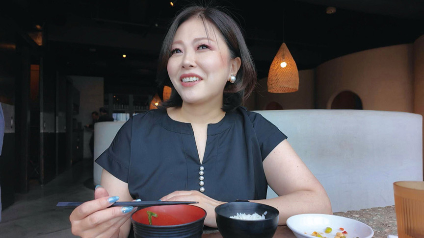 『フェチ』 熟したエロい身体を妻み喰い シホさん 「DUGA」