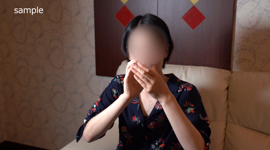 『フェチ』 真面目な彼女が人知れず挑戦した初飲尿一部始終！ 「DUGA...