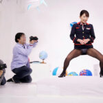 『フェチ』 美脚キャビンアテンダント「固定バイブモデル」に挑戦 「DUGA」