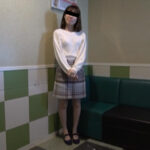 『フェチ』 可愛いペットショップ店員さんは笑顔とS性が超魅力的 「DUGA」