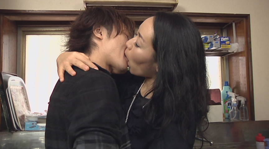 『フェチ』 熟女ベロチュウ手コキ2 「DUGA」