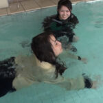 『フェチ』 二人だけのプール開き 「DUGA」