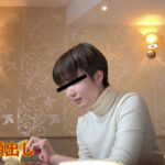 『フェチ』 ボーイッシュ美人女子大生のヒップフードクラッシュ 「DUGA」