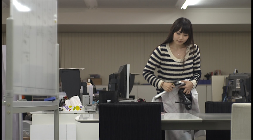 『フェチ』 オフィスの透けブラ 「DUGA」