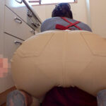 『フェチ』 色白デカ尻の家事代行おばさんに即ハメ！ 12 「DUGA」