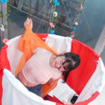 『フェチ』 女子大生が青空ビキニ生着替えチャレンジ！2 「DUGA」