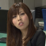 『フェチ』 高身長OLがストッキングを履いた臭い脚でイジメてヌク 「DUGA」