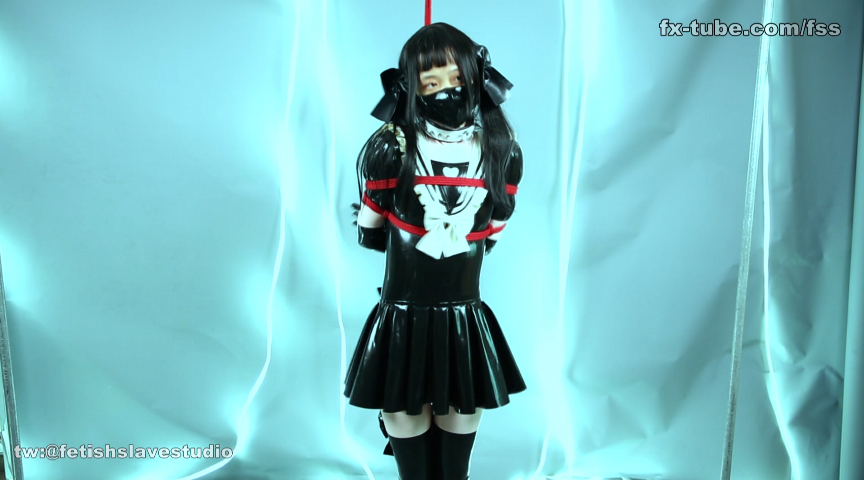 『フェチ』 新しいエナメルドール・トゥトゥを責めるキキ 「DUGA」