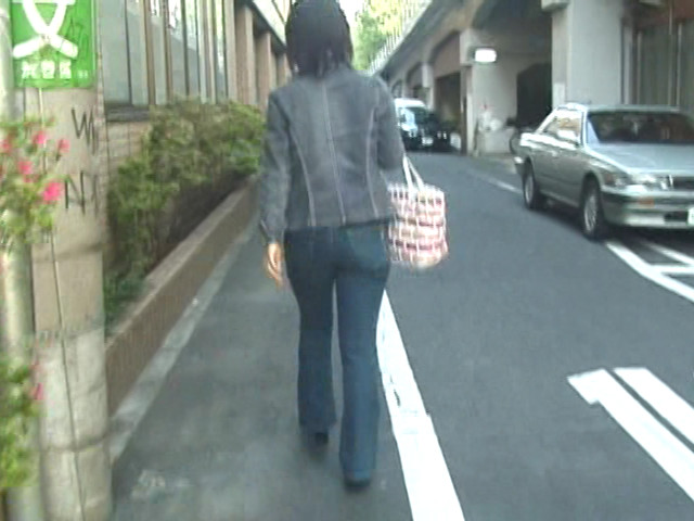 『フェチ』 熟女ムッチリGパン お尻○撮 「DUGA」