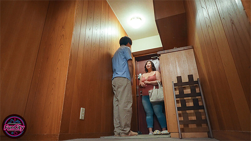 「フェチ」 漫画みたいな爆乳とデカ尻で挑発してくるパート家政婦 むっち...