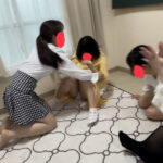 『フェチ』 3人がかりで押さえつけられ電気アンマ＆くすぐり！永衣 「DUGA」