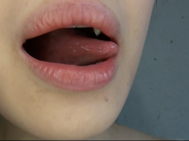 『フェチ』 100人のおくち 第4集 「DUGA」