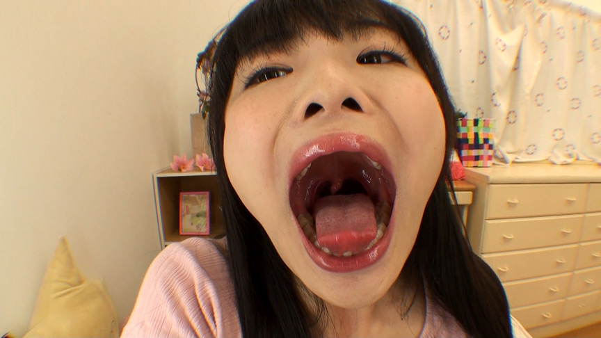 『フェチ』 満月ひかりちゃんの舌・口内自撮り 「DUGA」