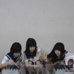 『フェチ』 異音を立てながら踏み潰されていくザリガニと3人組 「DUGA」