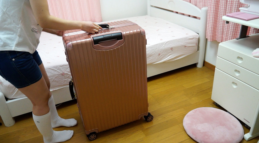 『フェチ』 「狭い所」が大好きな妹02 「DUGA」