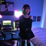 「フェチ」 e-スポーツ全国ベスト8の美少女プロゲーマー 脱いだらまさかのチート級ロリGcup巨乳 AVモード突入デビュー 中山みずき 『FANZA』
